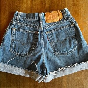 Women’s Levi denim shorts